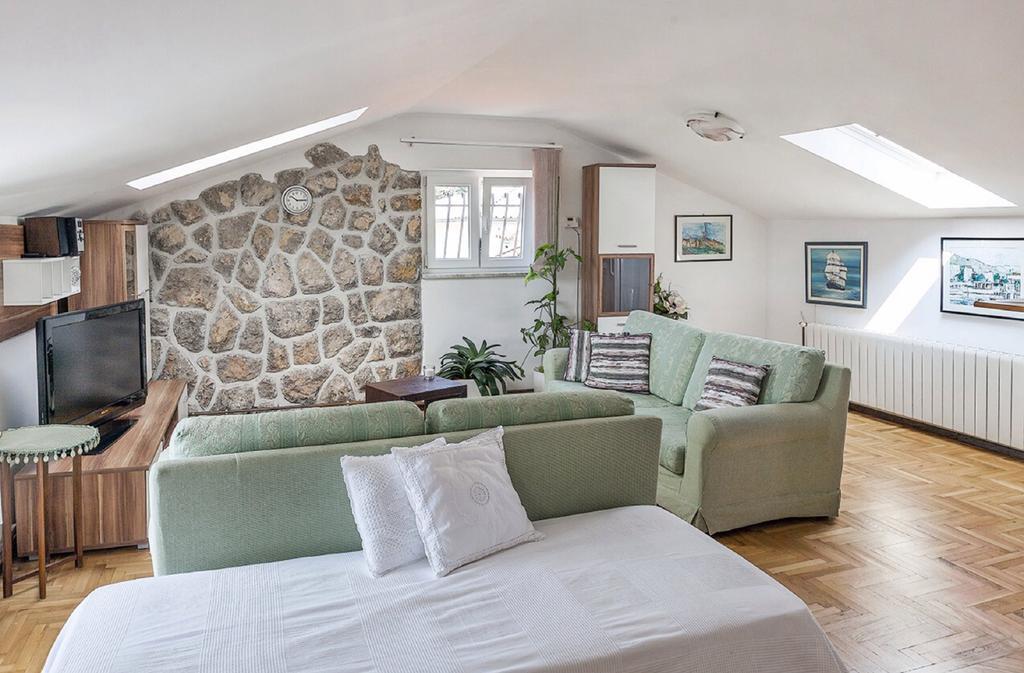 Apartment Hortensia Opatija